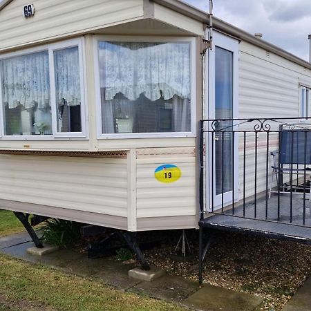 Beachside, Family-Friendly, Wifi, 6 Berth Caravan 19 In Інголдмеллс Екстер'єр фото