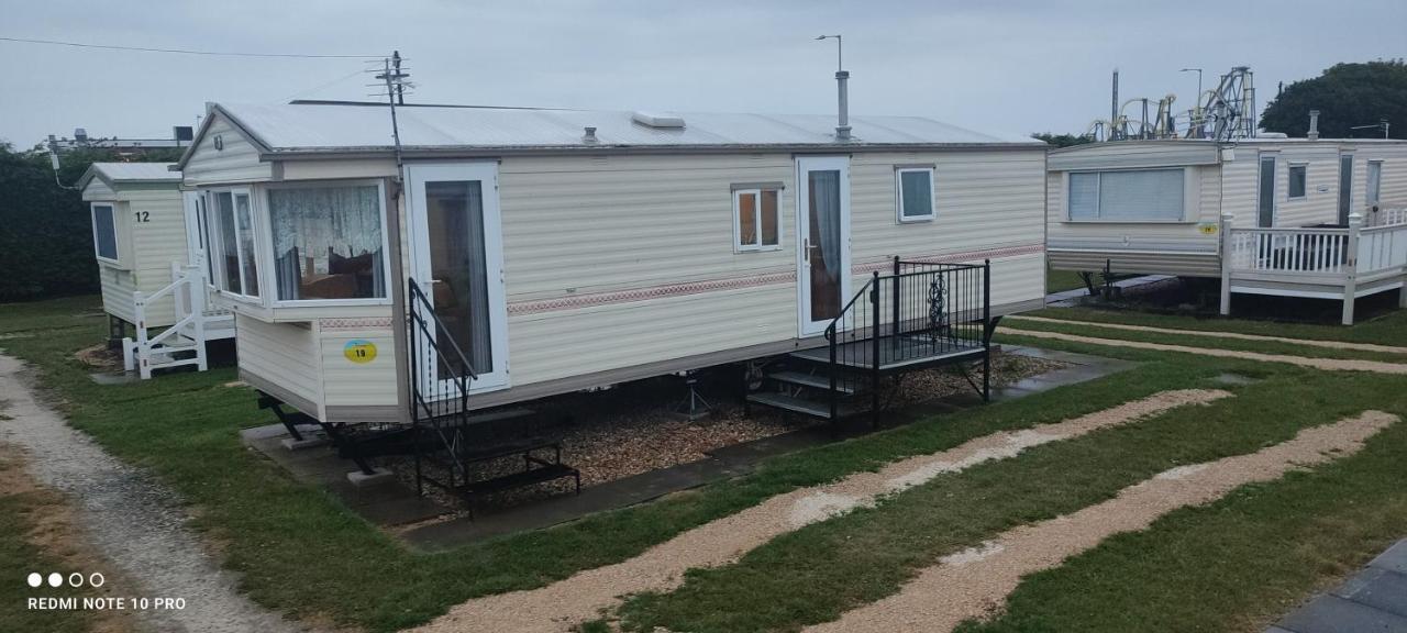 Beachside, Family-Friendly, Wifi, 6 Berth Caravan 19 In Інголдмеллс Екстер'єр фото