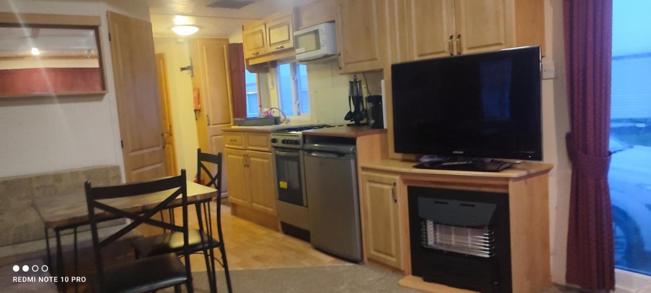 Beachside, Family-Friendly, Wifi, 6 Berth Caravan 19 In Інголдмеллс Екстер'єр фото